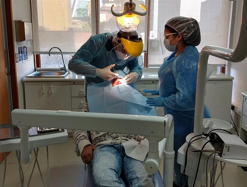 Centro de Especialidades Municipal atiende urgencias odontológicas en Puerto Montt pese a pandemia